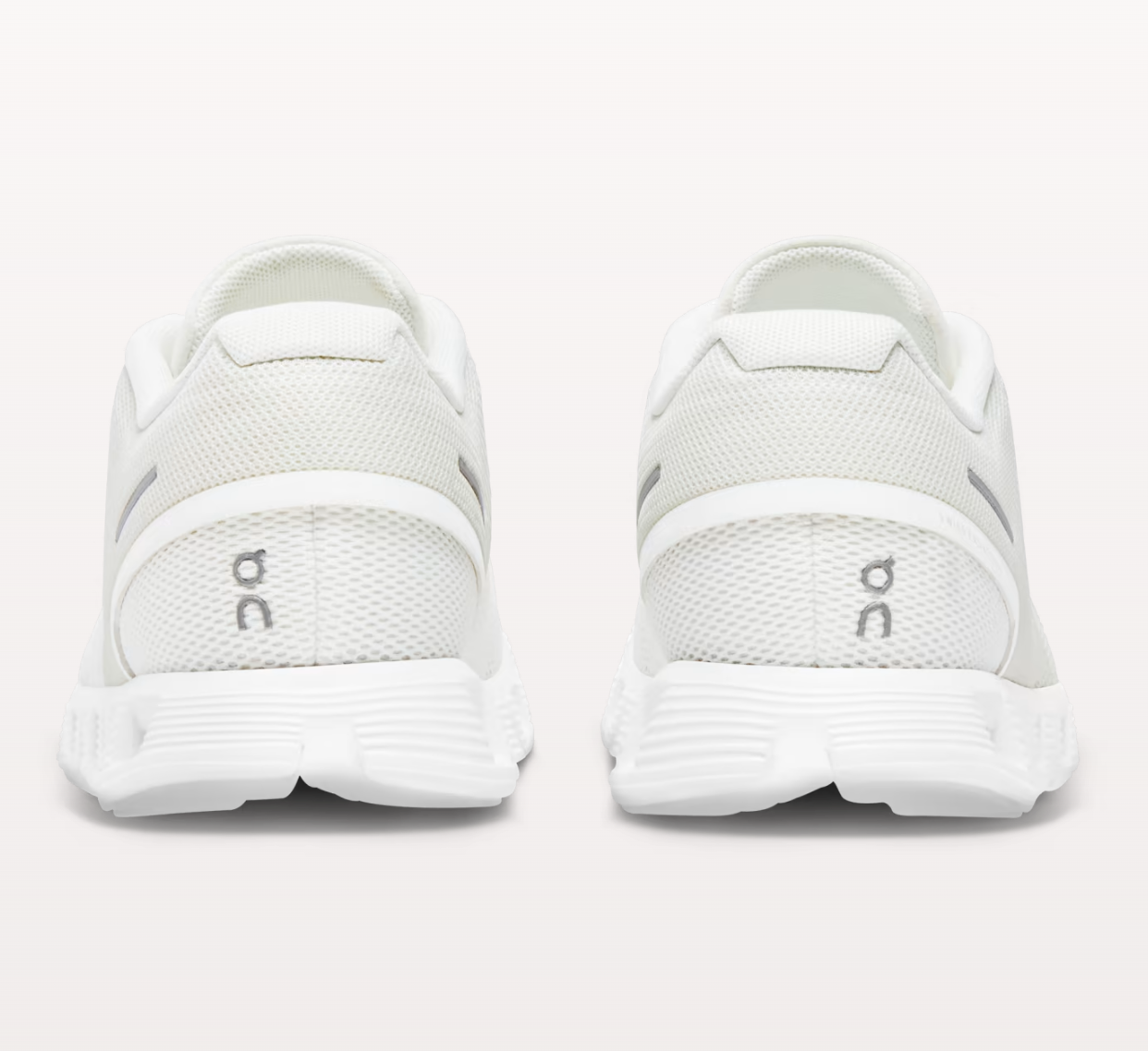 On Cloud 5 - Undyed White/White (D)